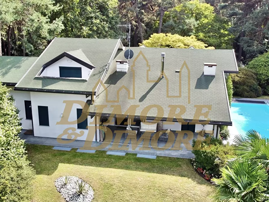 Immagine 2 di Villa in vendita  a Ranco