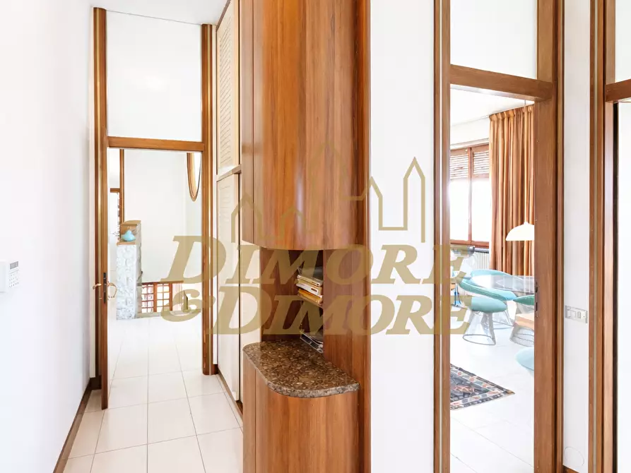 Immagine 34 di Villa in vendita  in Via Ludovico Ariosto 18 a Varese