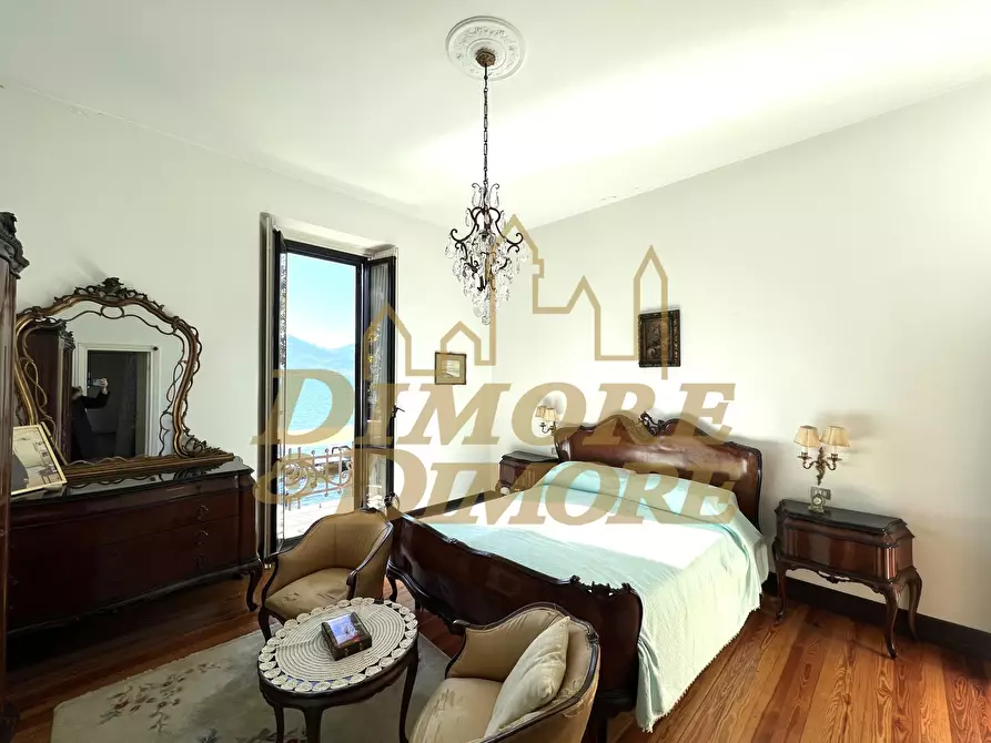 Immagine 34 di Villa in vendita  in Viale Garibaldi 68 a Maccagno Con Pino E Veddasca