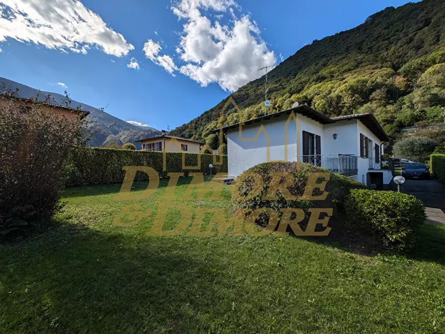 Immagine 1 di Villa in vendita  in Via alla Piana 84 a Cannobio