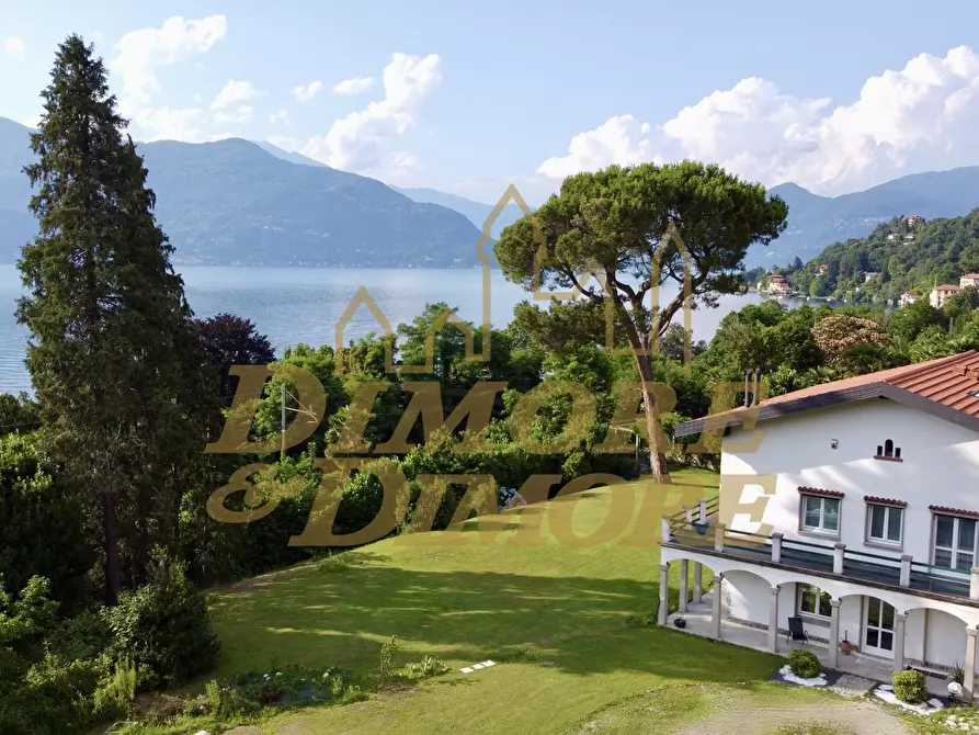 Immagine 5 di Villa in vendita  in Via Portovaltravaglia 39 a Brezzo Di Bedero