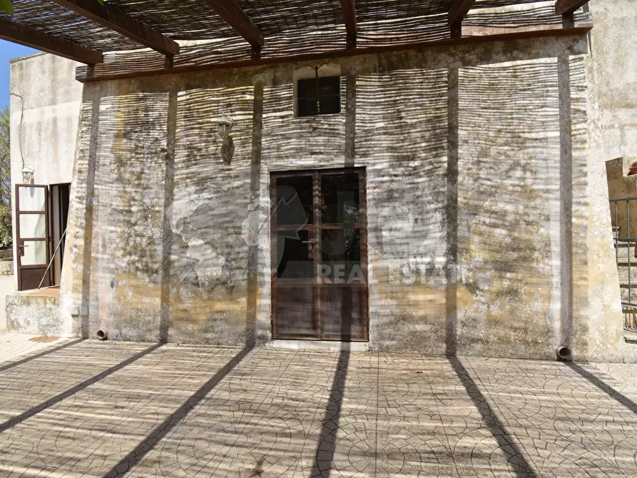 Immagine 22 di Villa in vendita  in Via Carlo Donat Cattin 63 a Specchia