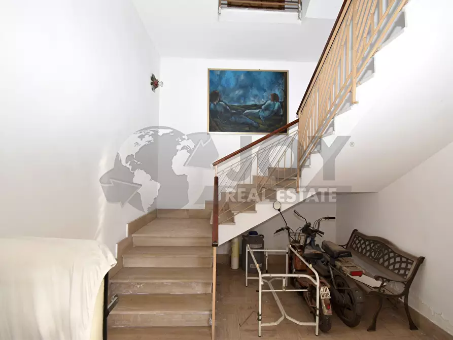 Immagine 17 di Appartamento in vendita  in via maremonti 50 a Campi Salentina