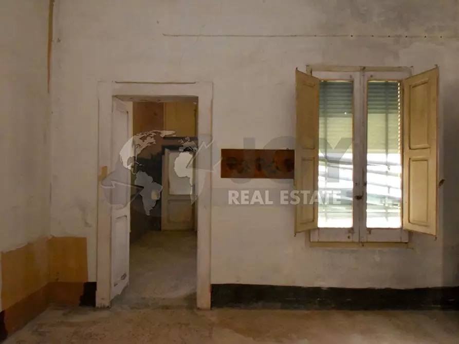 Immagine 29 di Palazzo in vendita  in Via Gorizia 35 a Lecce