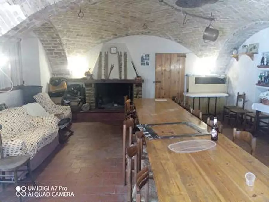 Immagine 25 di Rustico / casale in vendita  in VIA E. SIROLLI a Archi