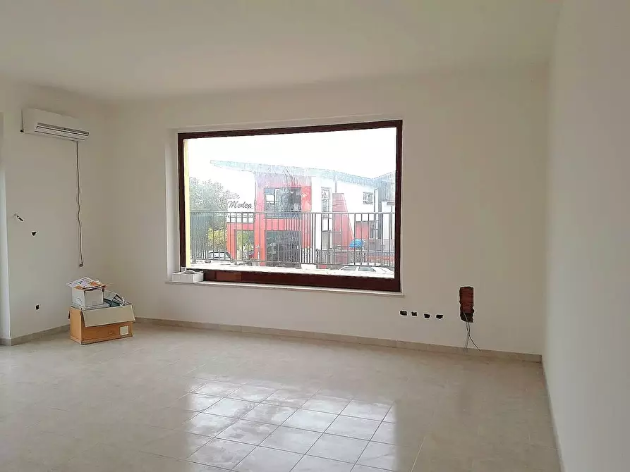 Immagine 4 di Locale commerciale in affitto  in VIA F.GALLIANI a Altino