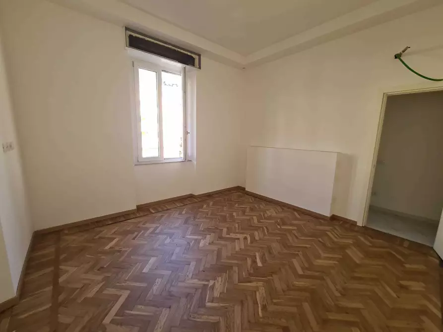 Immagine 17 di Trilocale in vendita  in V.le hanbury a Alassio