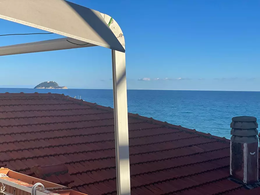 Immagine 24 di Bilocale in vendita  in Centro a Alassio