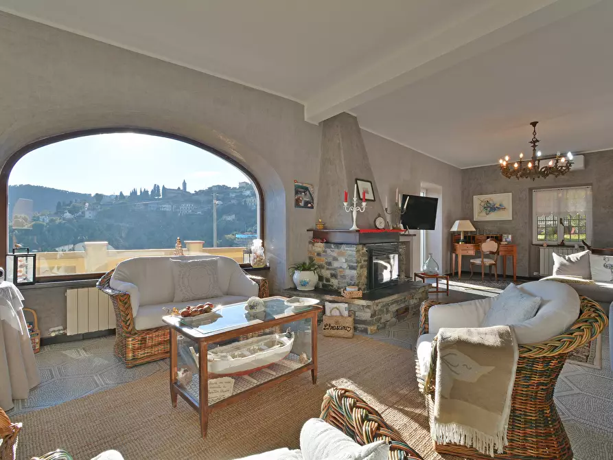 Immagine 42 di Villa in vendita  in Via Adelasia a Alassio