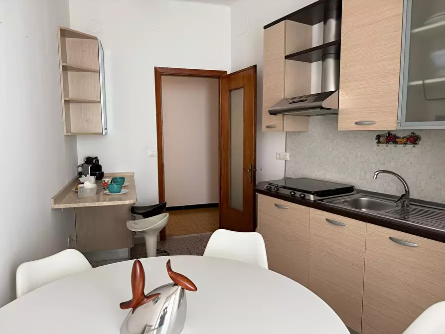 Immagine 7 di Quadrilocale in vendita  in Corso Armando Diaz a Alassio