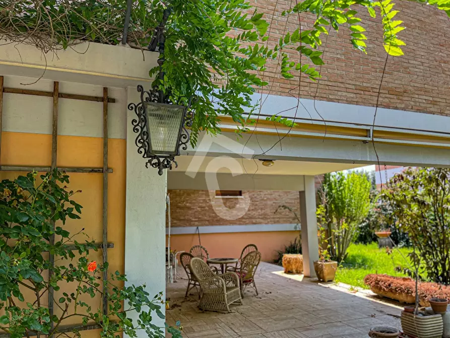 Immagine 13 di Villa in vendita  a Jesi