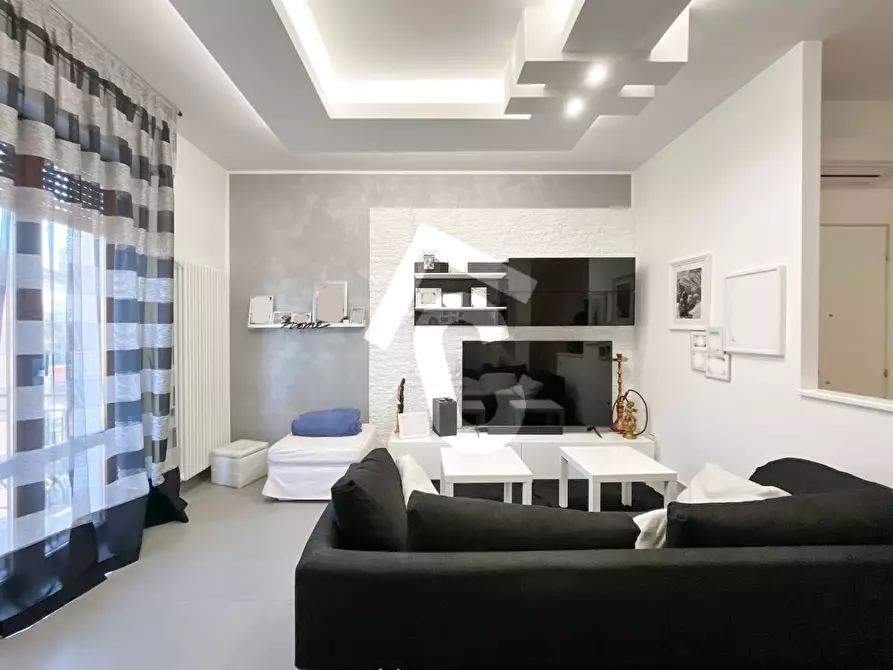 Immagine 2 di Appartamento in vendita  a Jesi