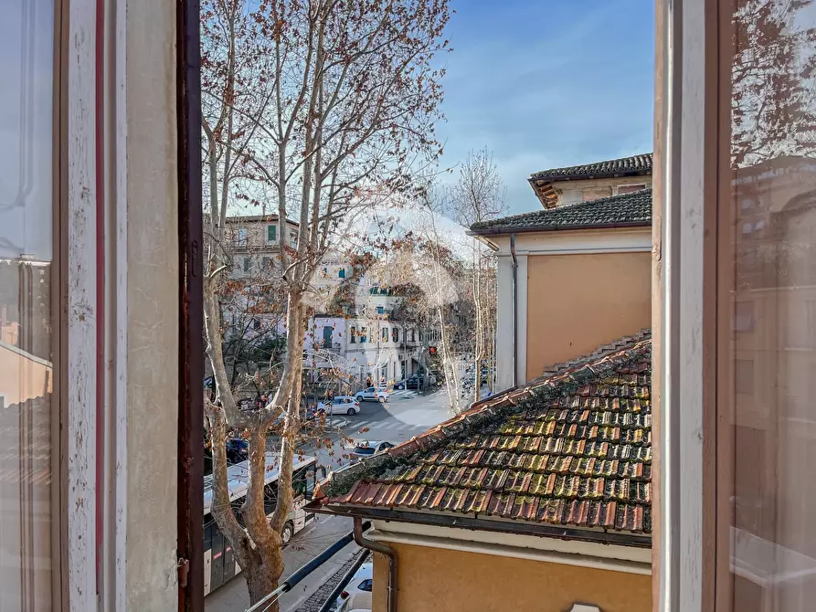 Immagine 2 di Appartamento in vendita  a Jesi