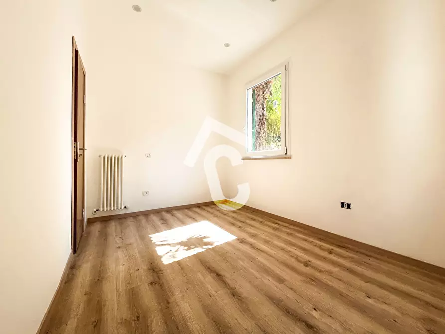 Immagine 8 di Trilocale in vendita  a Jesi