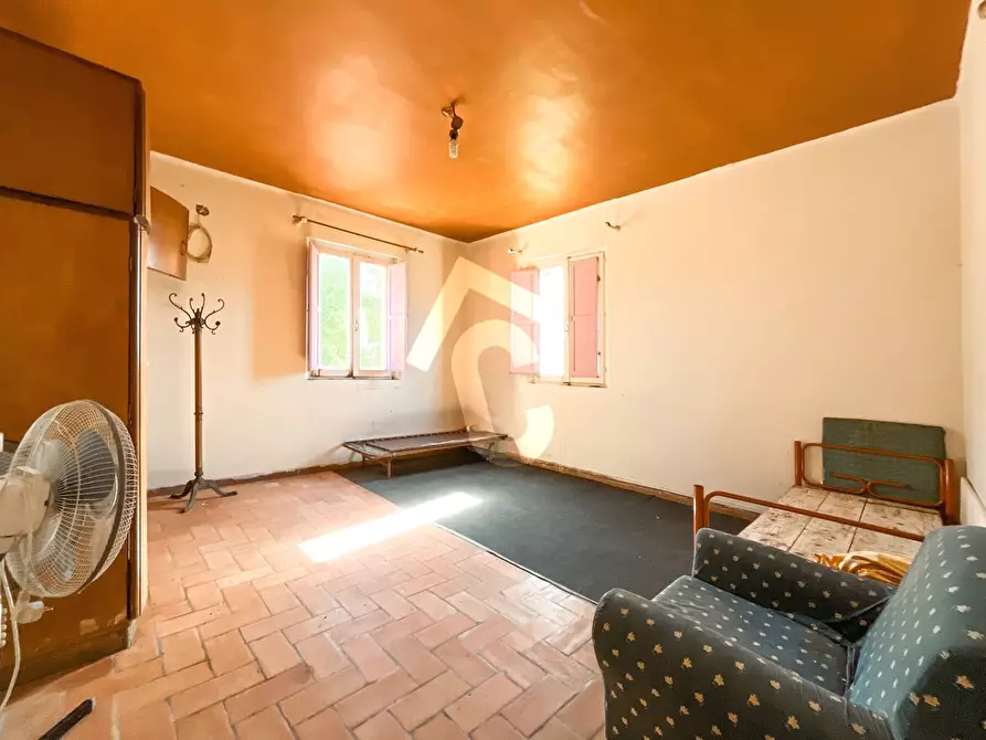 Immagine 13 di Rustico / casale in vendita  a Senigallia