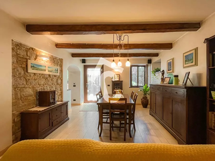 Immagine 12 di Casa bifamiliare in vendita  a Castelbellino