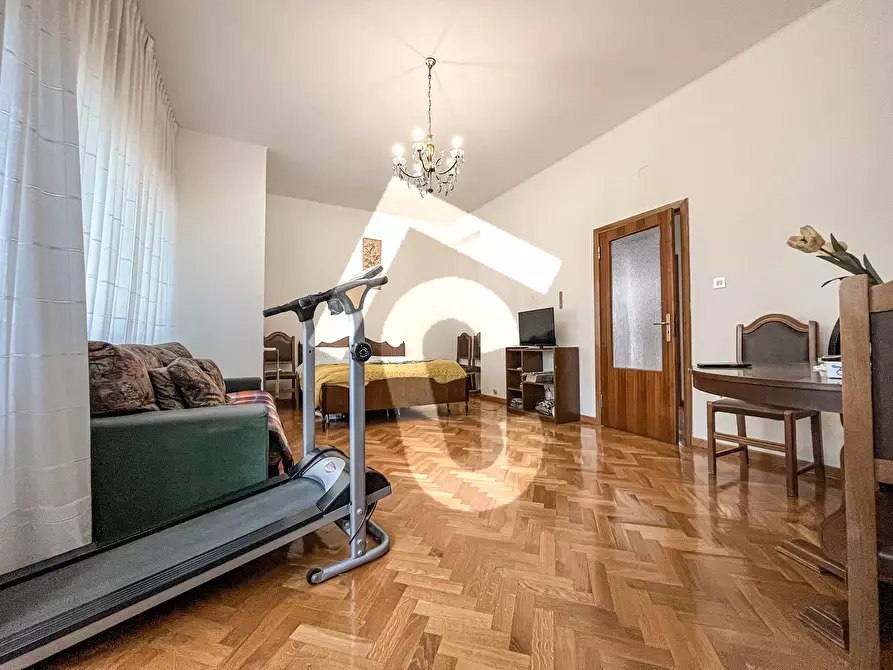 Immagine 5 di Pentalocale in vendita  a Jesi