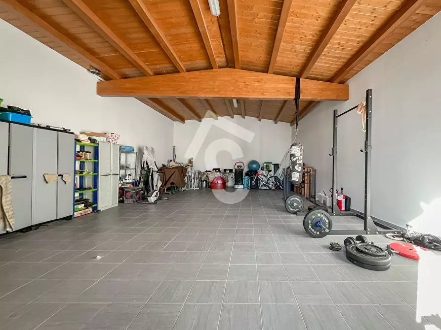 Immagine 24 di Rustico / casale in vendita  a Jesi