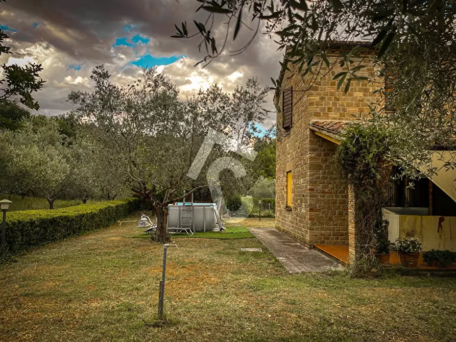 Immagine 24 di Rustico / casale in vendita  a Monte Roberto