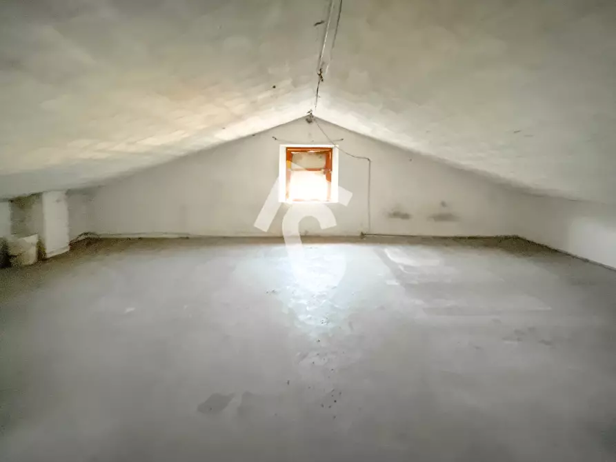 Immagine 18 di Rustico / casale in vendita  a Senigallia