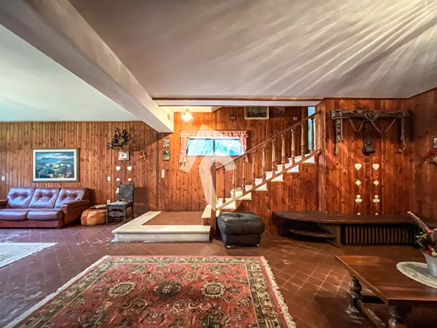 Immagine 48 di Villa in vendita  a Jesi