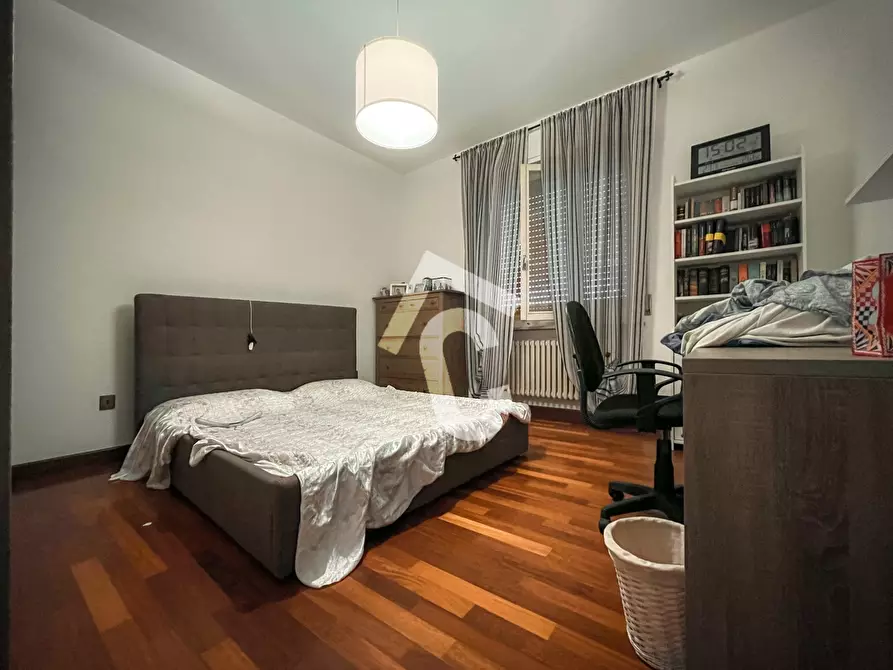 Immagine 9 di Quadrilocale in affitto  a Maiolati Spontini