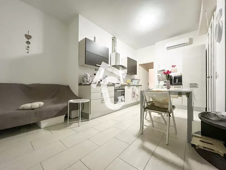 Immagine 2 di Trilocale in affitto  a Jesi