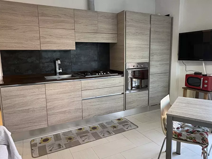 Immagine 7 di Bilocale in vendita  in Via del Cigno a Finale Ligure