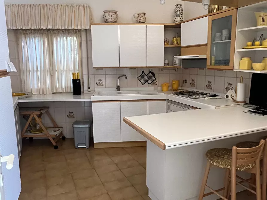 Immagine 11 di Quadrilocale in vendita  in Via Paolo Cappa a Finale Ligure