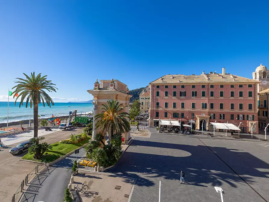 Immagine 5 di Trilocale in affitto  in Piazza Vittorio Emanuele II a Finale Ligure