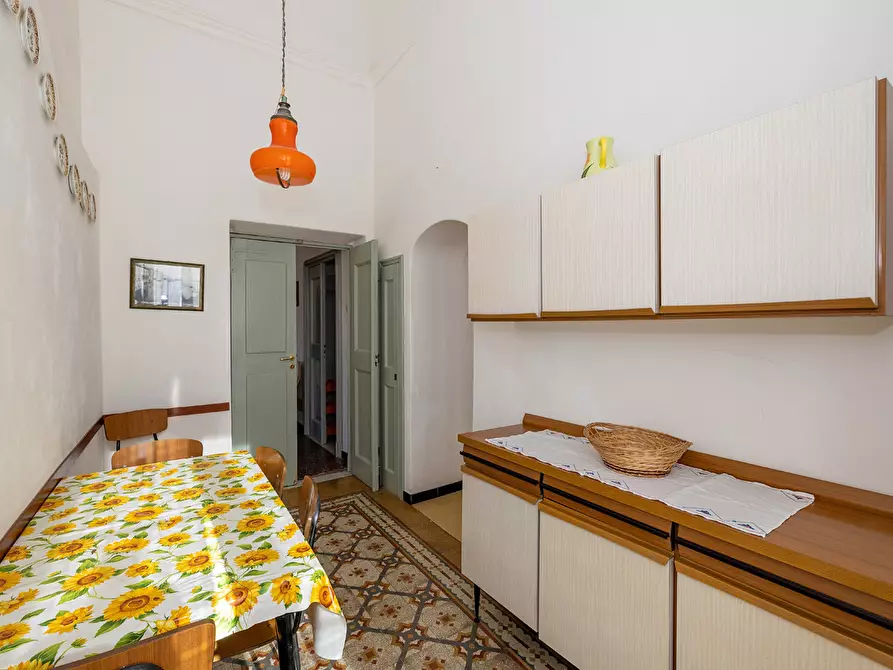 Immagine 45 di Trilocale in affitto  in Piazza Vittorio Emanuele II a Finale Ligure