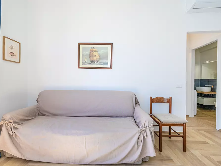 Immagine 8 di Bilocale in affitto  in Via Torino a Finale Ligure