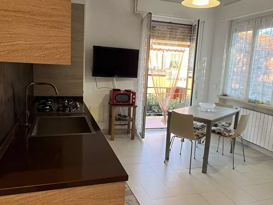 Immagine 3 di Bilocale in vendita  in Via del Cigno a Finale Ligure