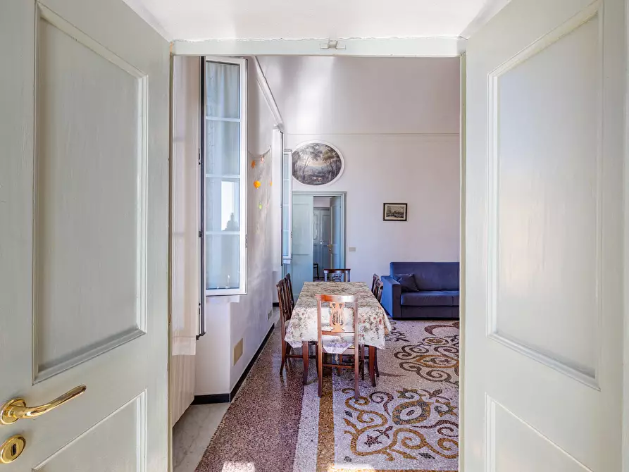 Immagine 18 di Trilocale in affitto  in Piazza Vittorio Emanuele II a Finale Ligure