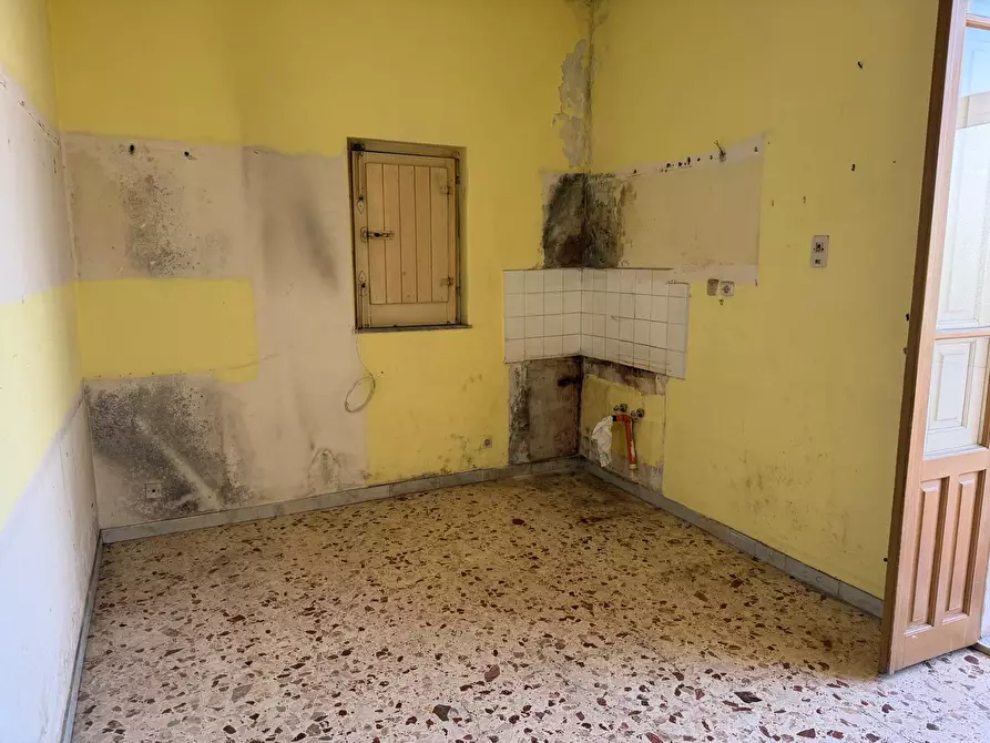 Immagine 5 di Appartamento in vendita  a San Giovanni La Punta