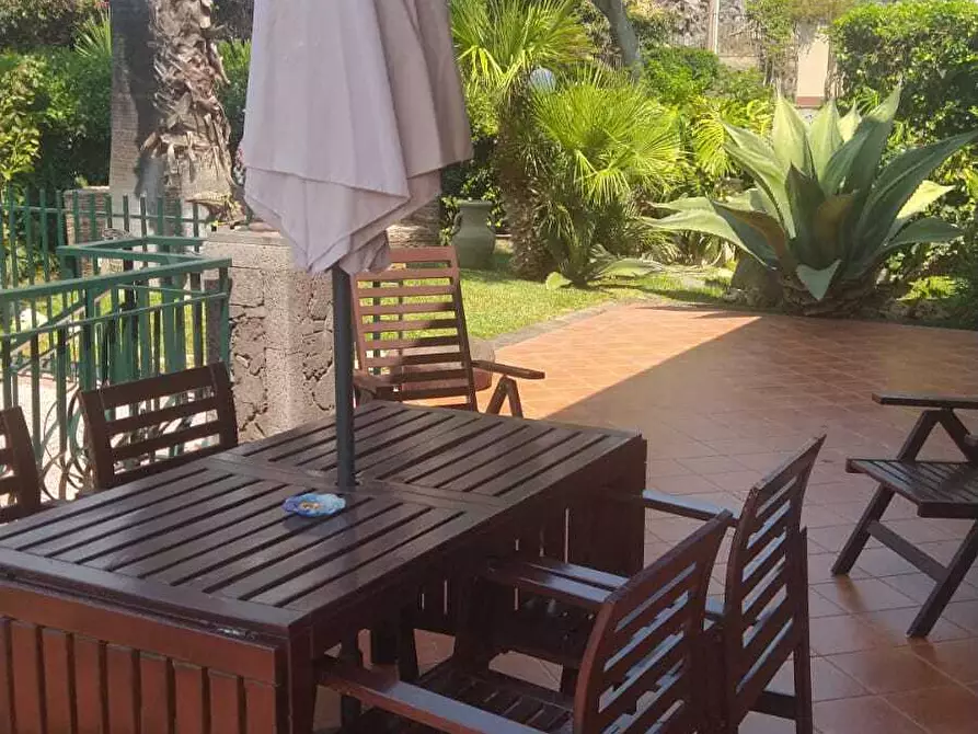 Immagine 40 di Villa in vendita  a Sant'agata Li Battiati