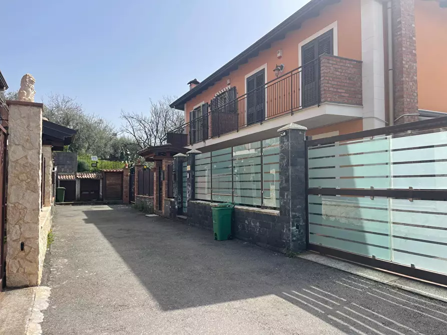 Immagine 33 di Villa in vendita  a Ragalna