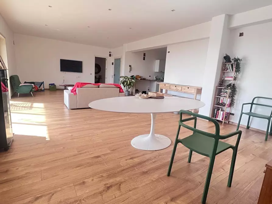 Immagine 1 di Appartamento in vendita  a Valverde