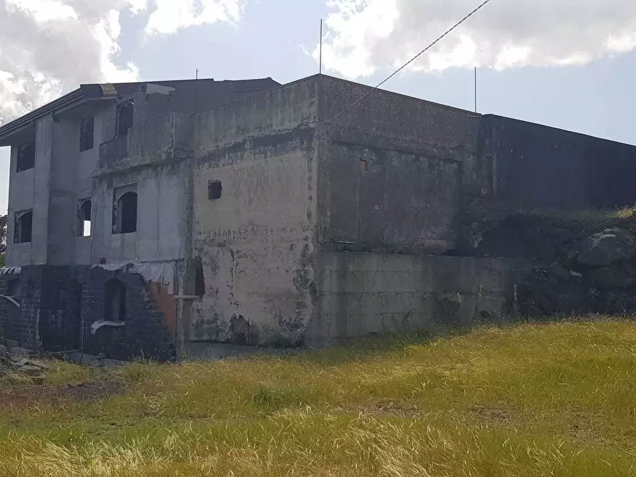 Immagine 22 di Casa indipendente in vendita  a Pedara