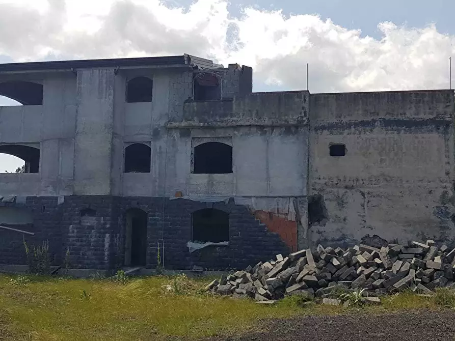 Immagine 24 di Casa indipendente in vendita  a Pedara