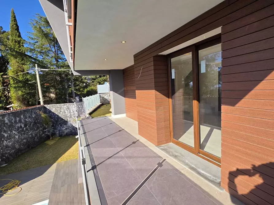 Immagine 44 di Villa in vendita  a Pedara