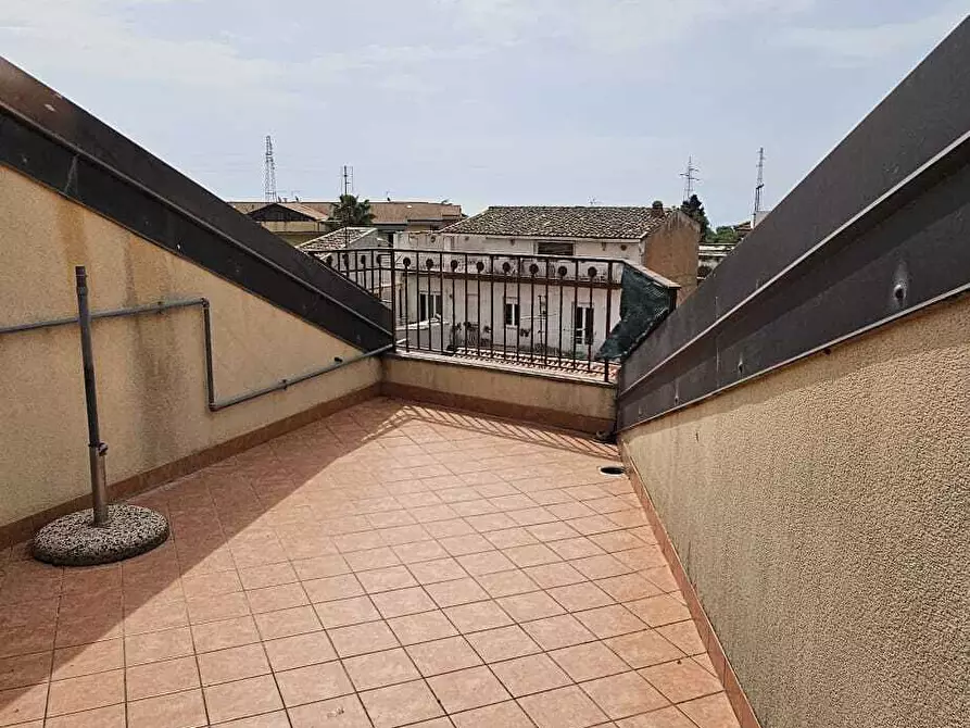 Immagine 16 di Mansarda in vendita  a Tremestieri Etneo