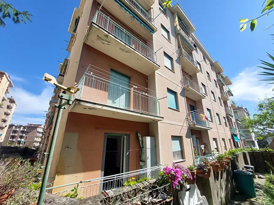 Immagine 27 di Bilocale in vendita  in Via Bartolomeo Carrea a Genova