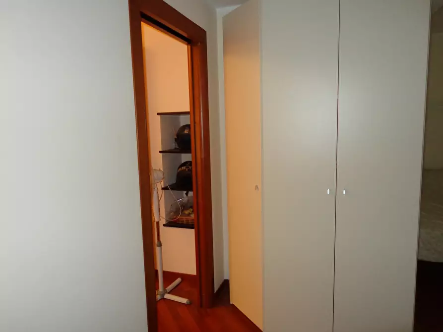 Immagine 12 di Appartamento in affitto  a Genova