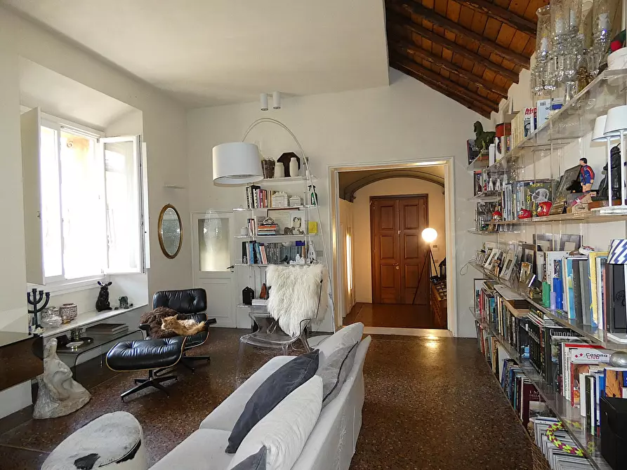 Immagine 1 di Appartamento in vendita  in Campetto 8A a Genova