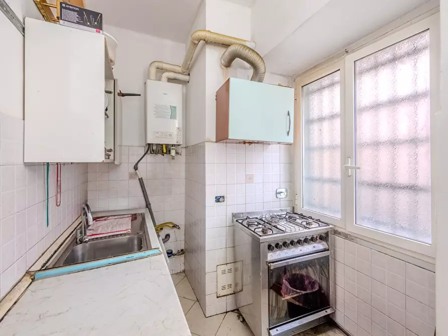 Immagine 21 di Pentalocale in vendita  in Vico Tana 1 a Genova