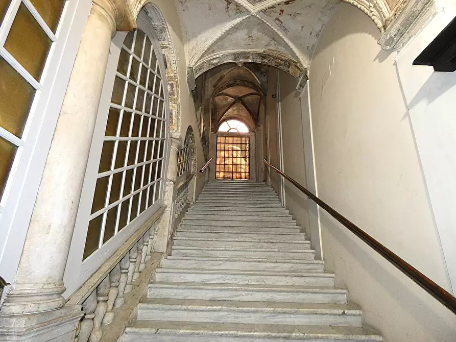 Immagine 44 di Appartamento in vendita  in Campetto 8A a Genova