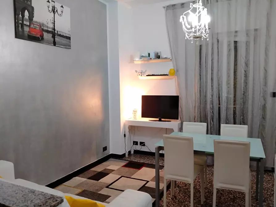 Immagine 17 di Bilocale in vendita  in Via delle Gavette a Genova
