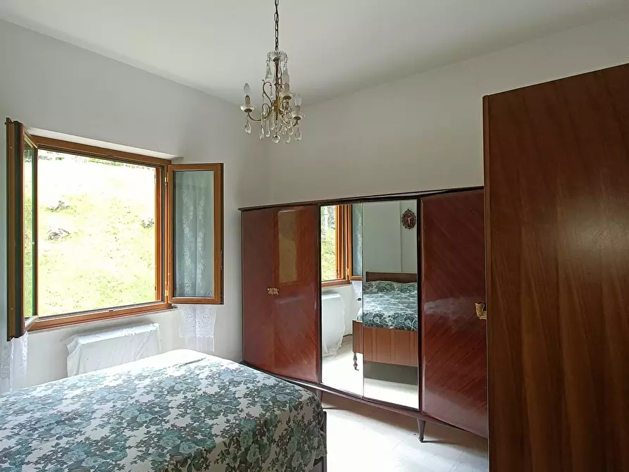 Immagine 33 di Appartamento in vendita  in Via Casoni a Rocchetta Di Vara