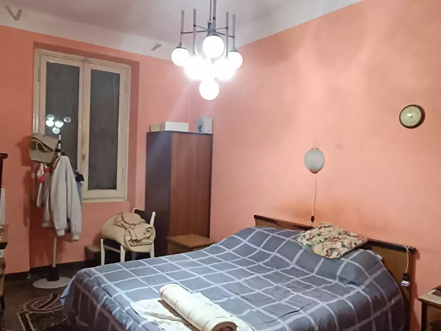 Immagine 30 di Appartamento in vendita  in Via Cornigliano 34 a Genova
